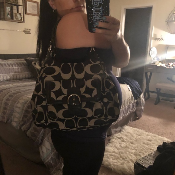 Coach Handbag 👜 - Picture 7 of 8